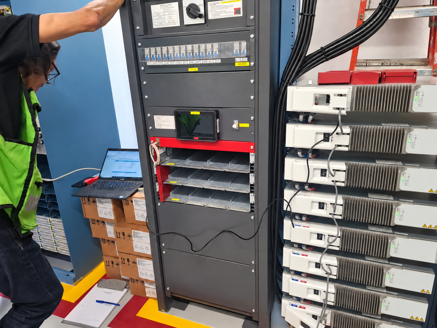 Data centers: conectar exige obra eléctrica