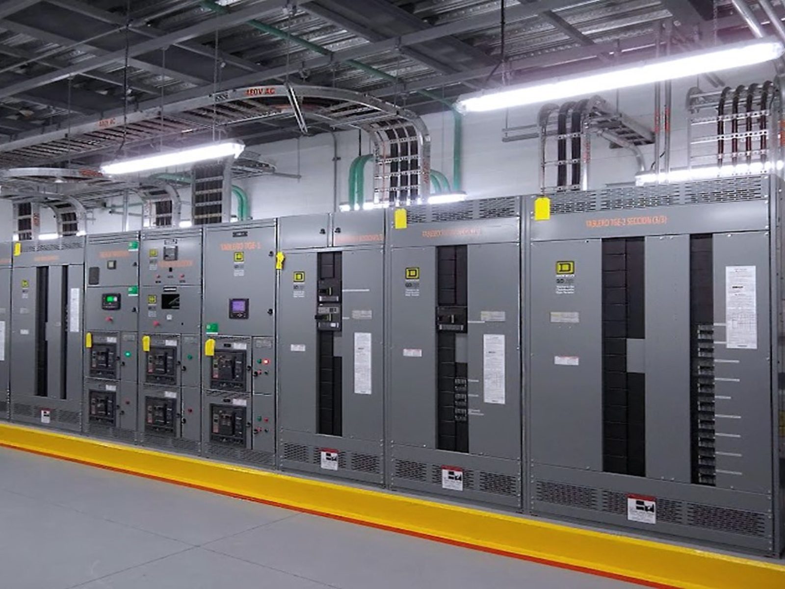 Electrical solutions for data centers and industry — Grupo Arcondec