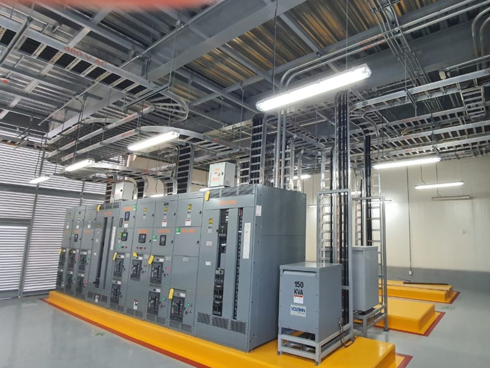 Electrical solutions for data centers and industry — Grupo Arcondec