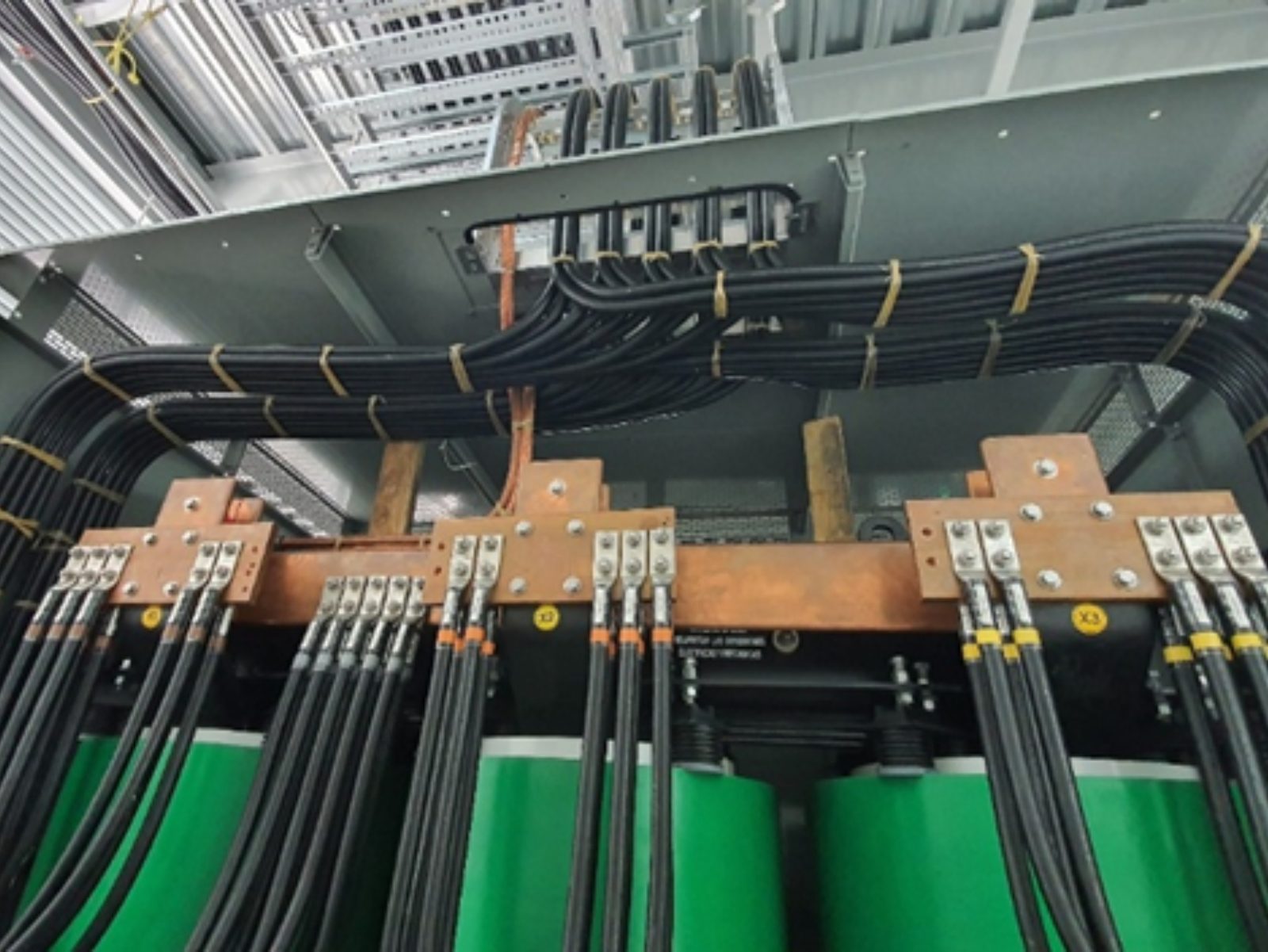 Electrical solutions for data centers and industry — Grupo Arcondec